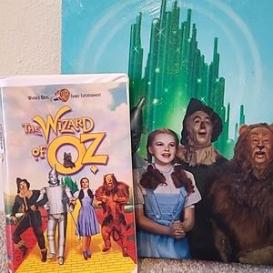 Warner Bros The Wizard of Oz  (VHS, 1999, Clamshell Case)